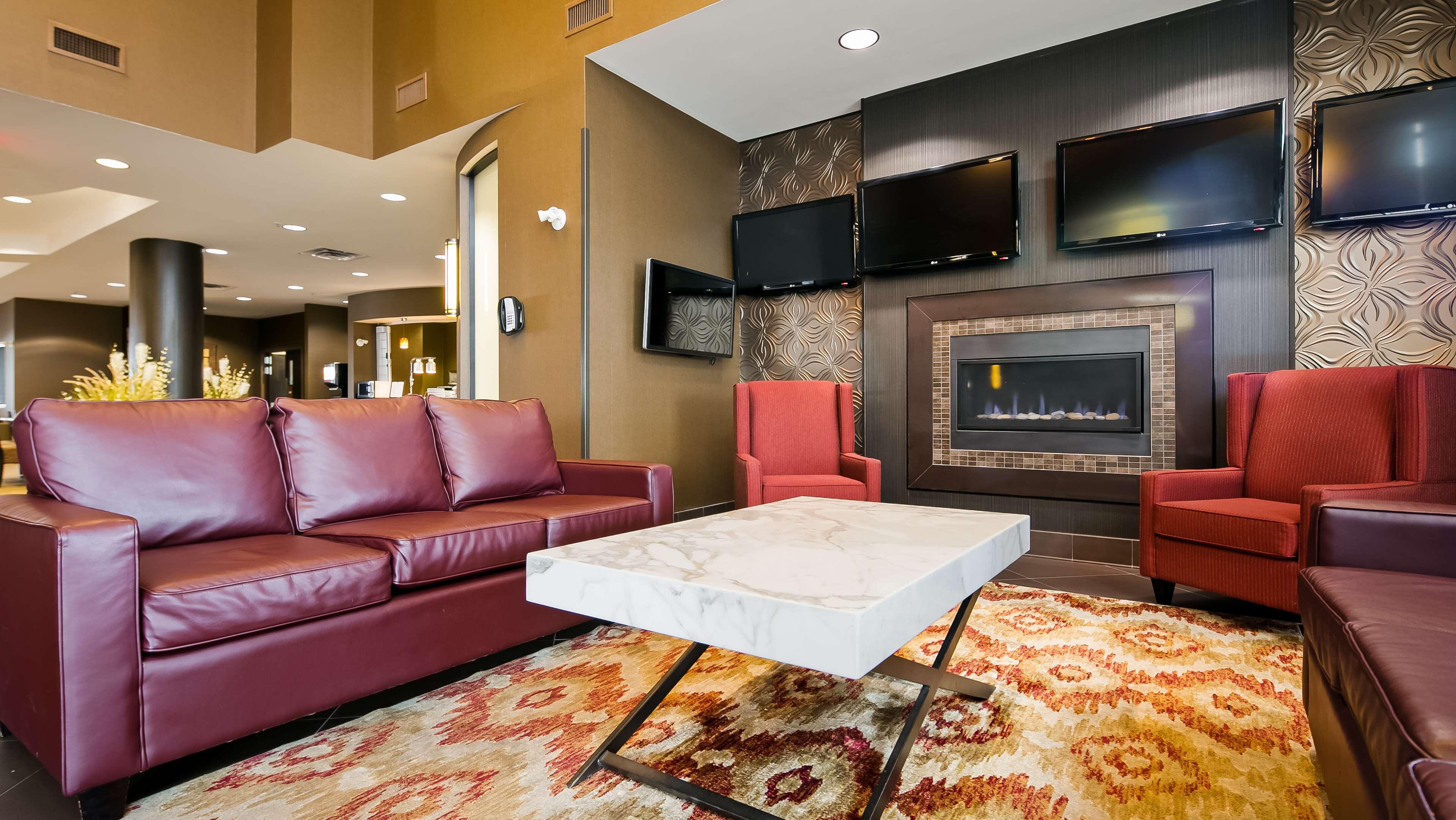 Best Western Premier Freeport Inn Calgary Airport Экстерьер фото