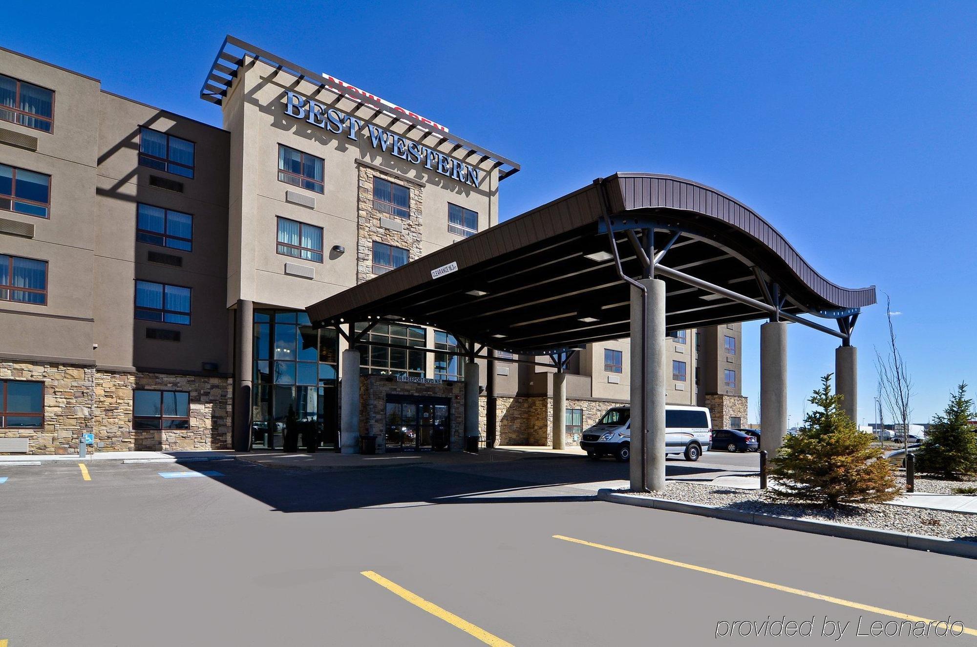 Best Western Premier Freeport Inn Calgary Airport Экстерьер фото