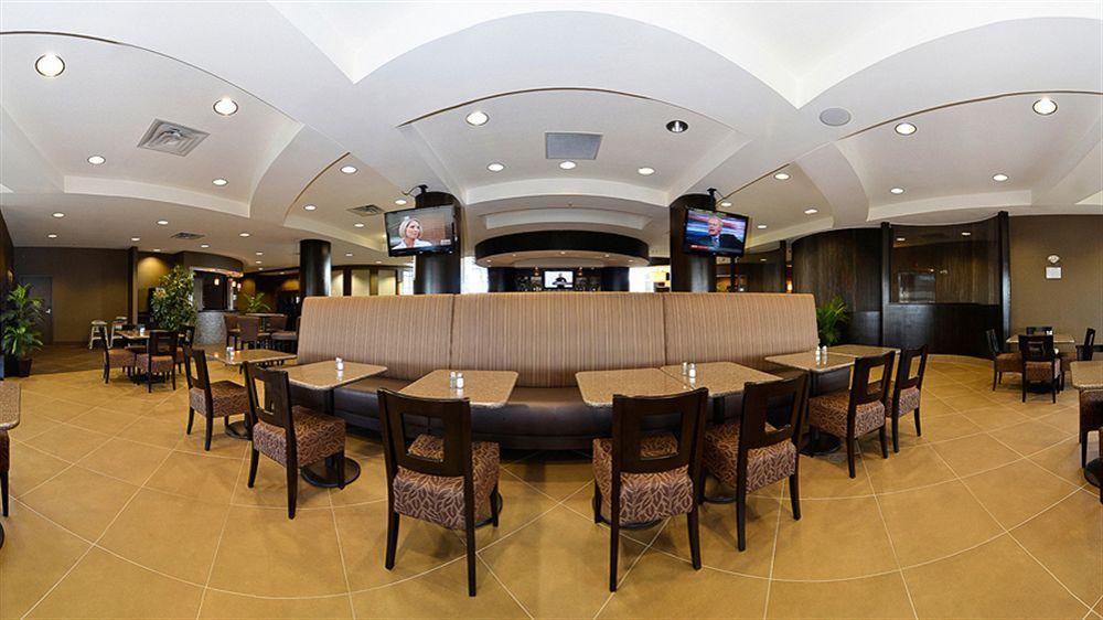Best Western Premier Freeport Inn Calgary Airport Экстерьер фото