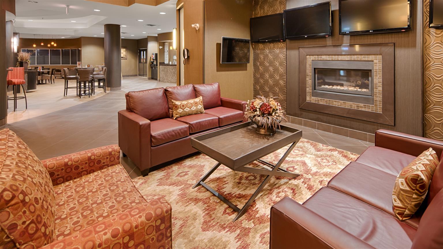 Best Western Premier Freeport Inn Calgary Airport Экстерьер фото